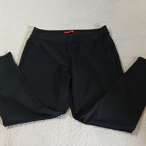 Elegant Black Women's Cropped Pants